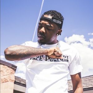 Meet your Posher, Oshea